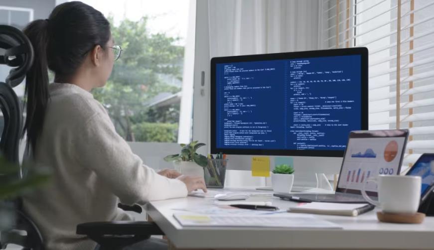 济宁企业数字化解决方案:机器学习赋能商业模式升级的核心路径